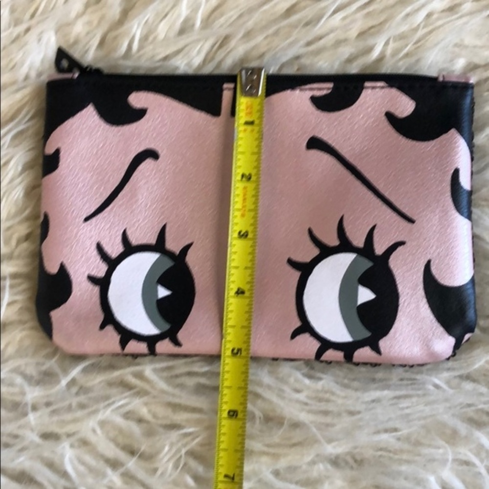 Betty Boop Pouch - Picture 6 of 7